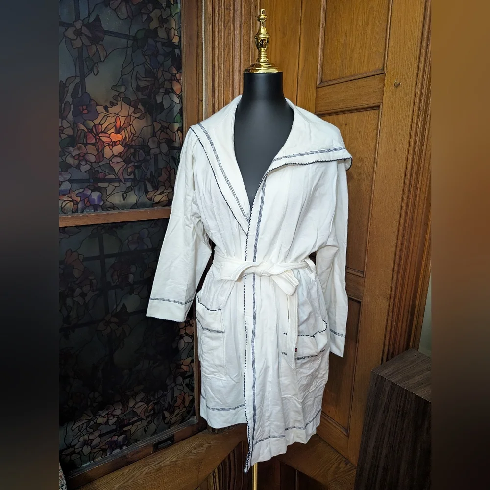 NWT Tommy Hilfiger Hooded Bathrobe - Picture 1 of 6